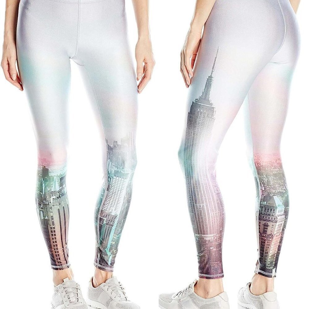 Terez Women Activewear City Skyrise Photo-Real Print Performance